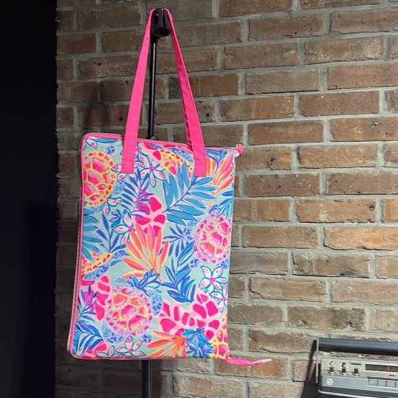 Lilly Pulitzer Packable Beach Mat Rainforest Retreat - Picture 16 of 16